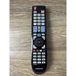 Samsung BN59-00695A  Remote Control for  LN52A650 LN46A650 LN40A650 TVs Tested